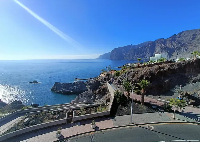 Luxury Los Gigantes Apartment