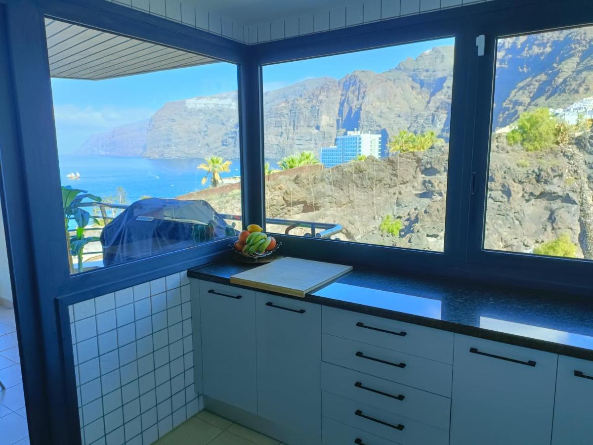 Luxury Gigantes Apartament Puerto de Santiago (Tenerife)